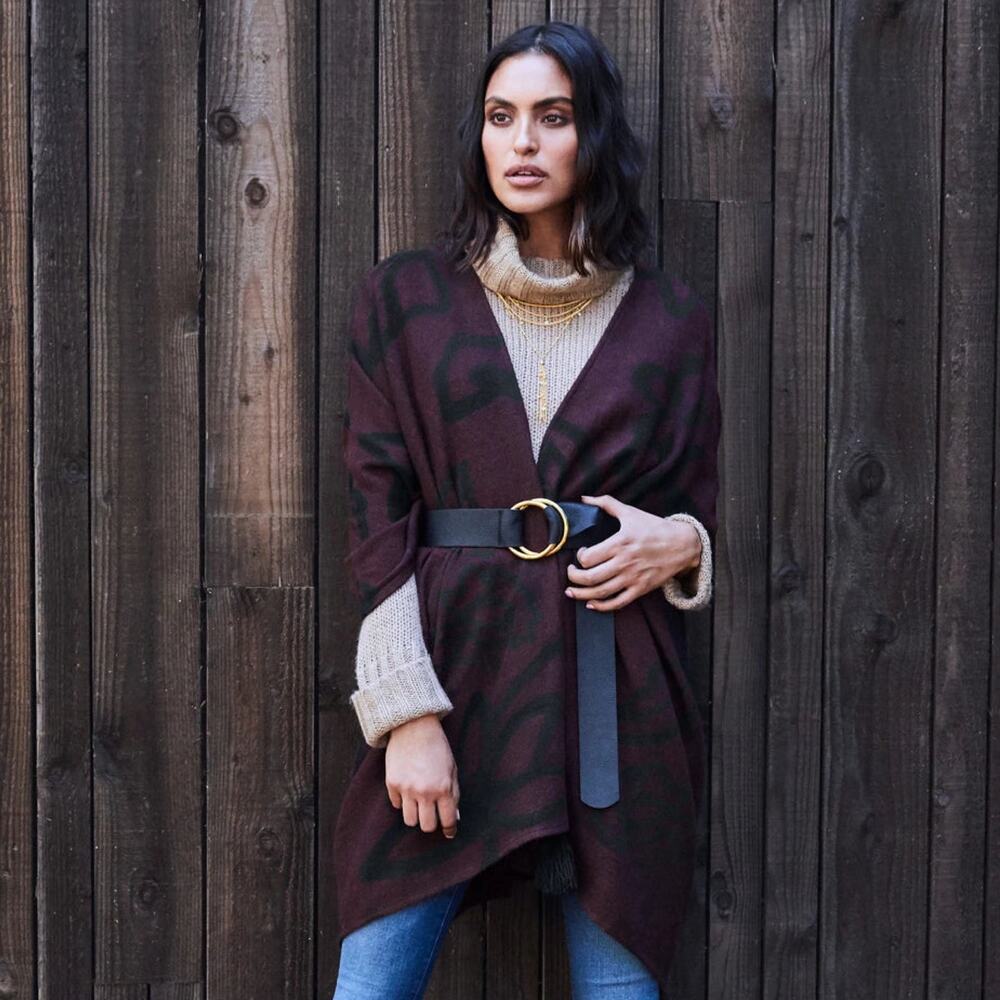 CLEOBELLA Sevigny Capelet Tasseled Poncho Wrap Bordeaux